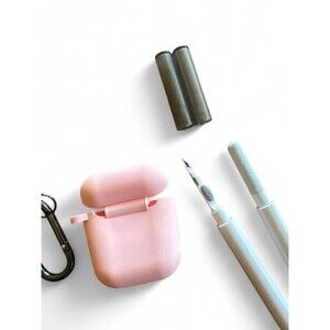 AirPod 1 & 2 Light Pink Silicone Case With Cleaning Tools & Keychain